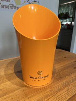 Authentic Veuve Clicquot Orange Acrylic Champagne Ice Bucket Cooler – Slanted Rim Barware