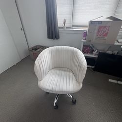 Off white White Barrel Chair