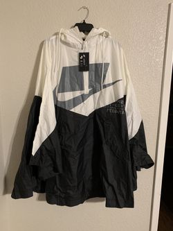 Nike Shield Poncho Jacket Rain Wind Black/White