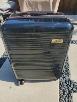 Luggage - Carry-on size