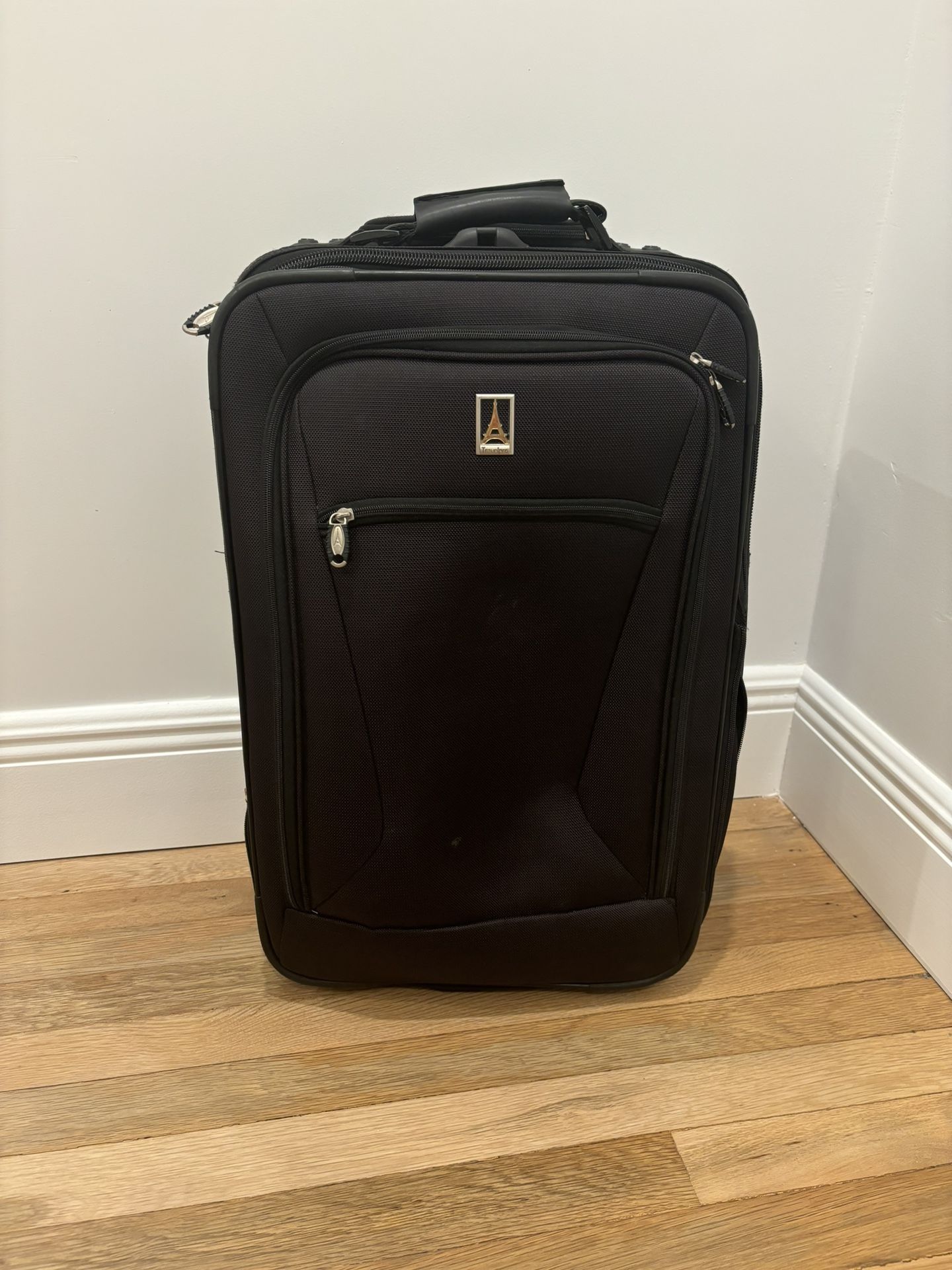 Travelpro WalkAbout 2 Lite Carry-on Luggage