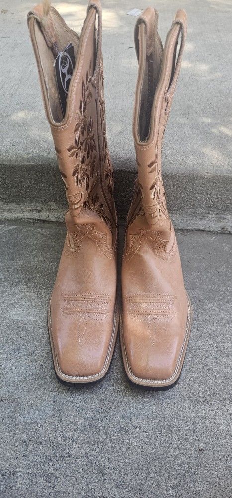 TWISTED X WOMEN'S BOOTS SIZE 8.5