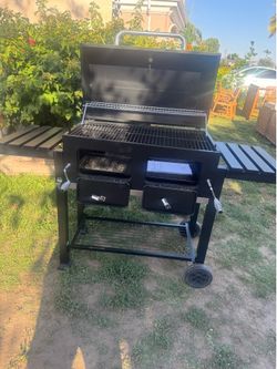 Charcoal grill