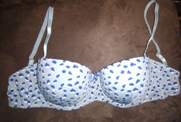 Blue Animal Print, Low Cut Bra. Removable Straps. 38D..