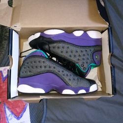 Women's Jordan 13s Size 5.5