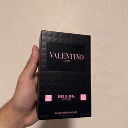Valentino Born In Roma Eau De Parfums Intense