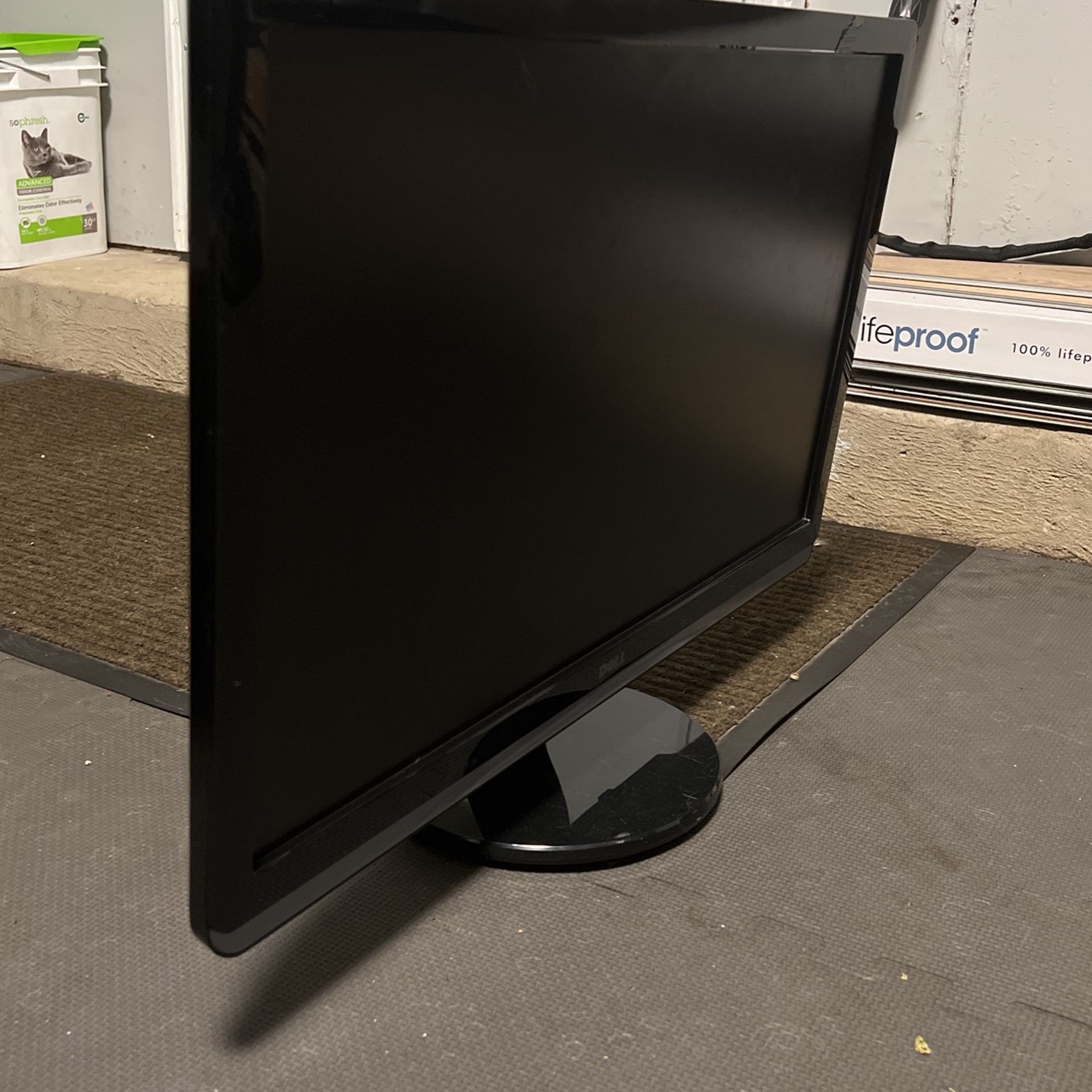 24” Dell Monitor With Power Cable