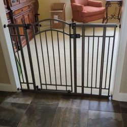 Gate