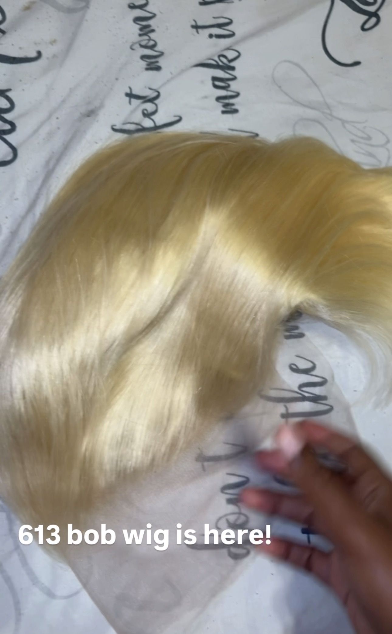 613 8’ bob wig