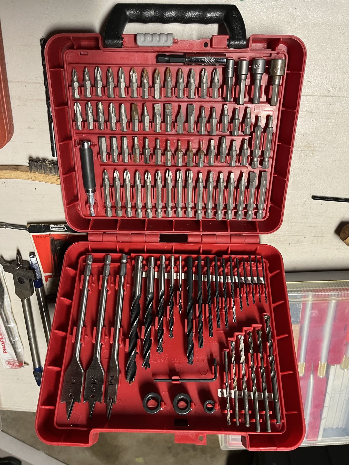 931639, Craftsman 100PC. Drilling and Driving Set