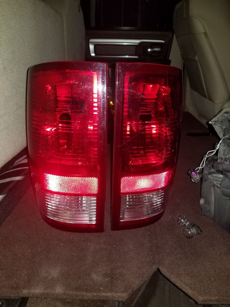 2017 Ram 1500 OEM Taillights