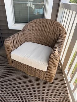 NEW Outdoor Swivel Glider Chairs w/ Cushions SET OF TWO