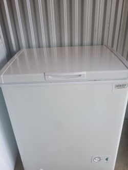 BRAND NEW CHEST FREEZER 