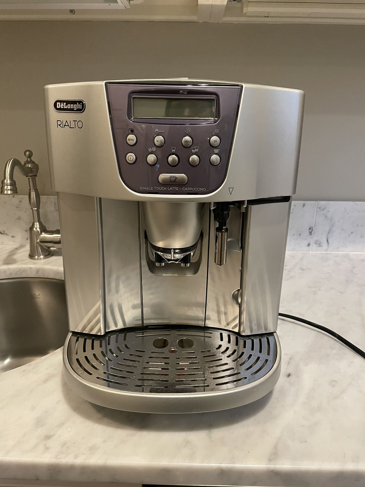 Just Serviced DeLonghi Espresso Machine EAM4500 for Sale in Seattle, WA