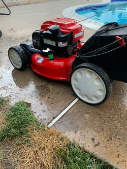 Lawn Mower- Troy Bilt
