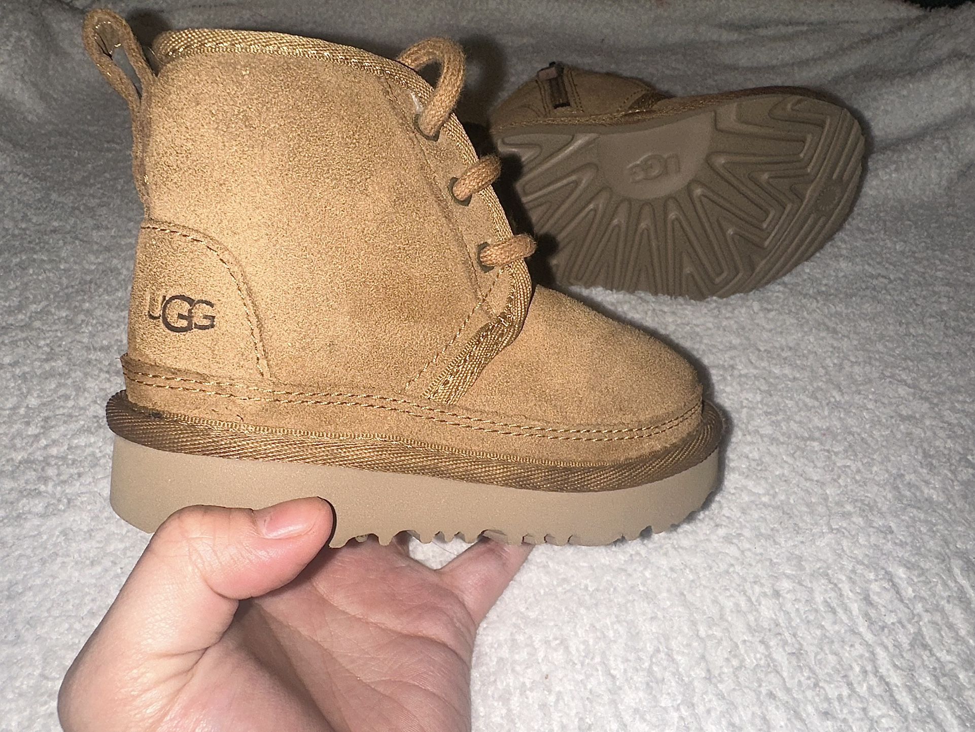 Girl Uggs