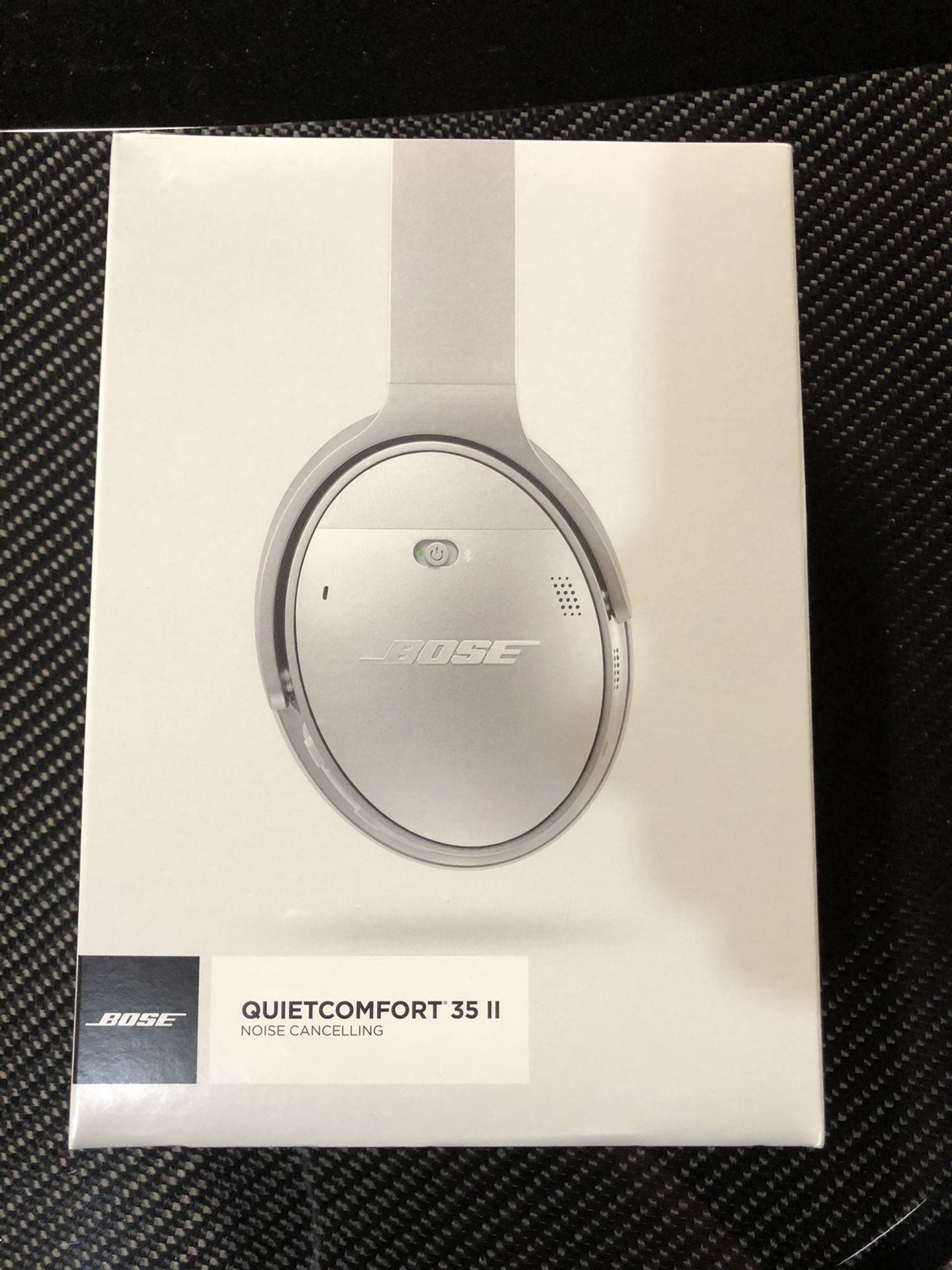 BOSE QC 35 II in Silver - BRAND NEW & SEALED