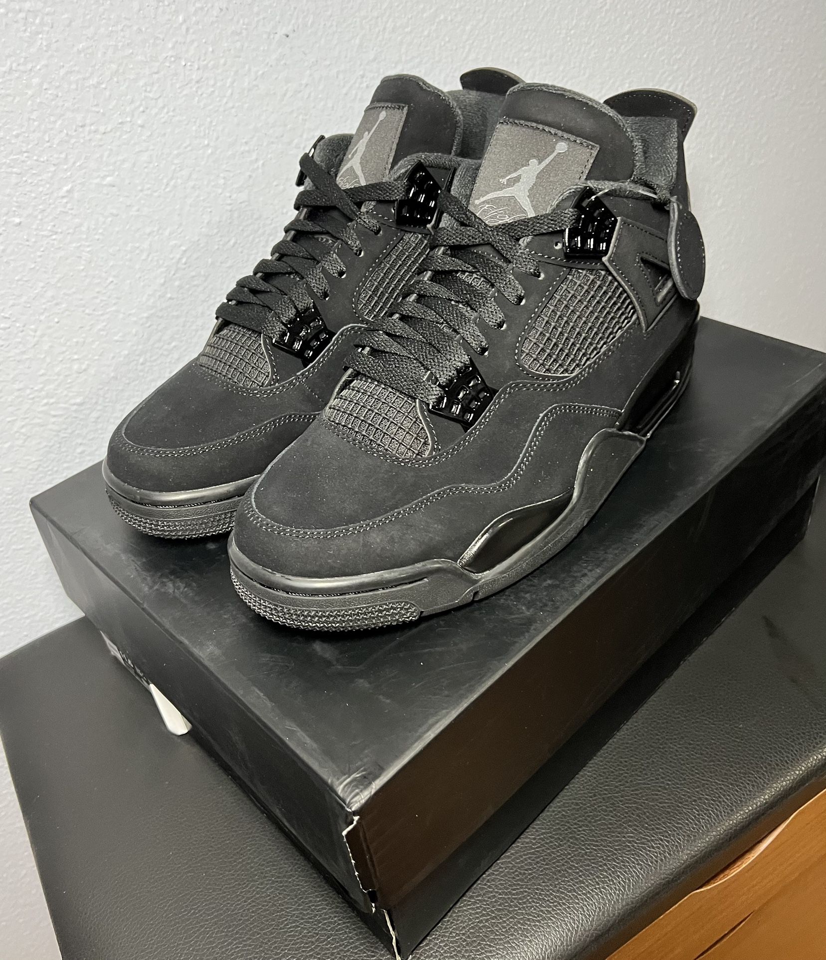 Jordan 4 Retro Black Cat (2020) (With free crease protectors)