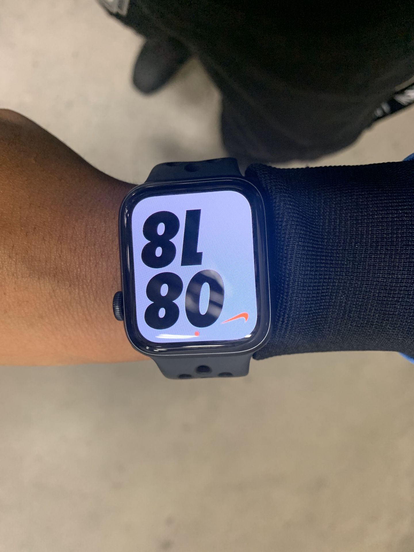 Apple Watch Series 5 44mm (Nike)