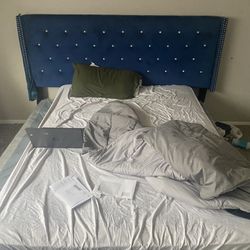 King Size Bed With 2 boxspring