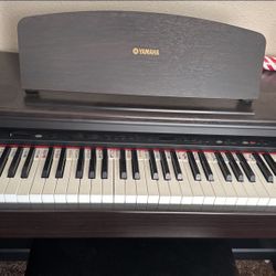 Yamaha Piano