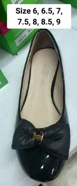 New women’s flats shoes available in size 6,6.5,7,7.5,8,8.5,9