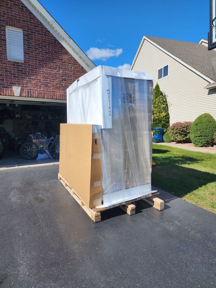 We Move And Remove Hot Tubs!