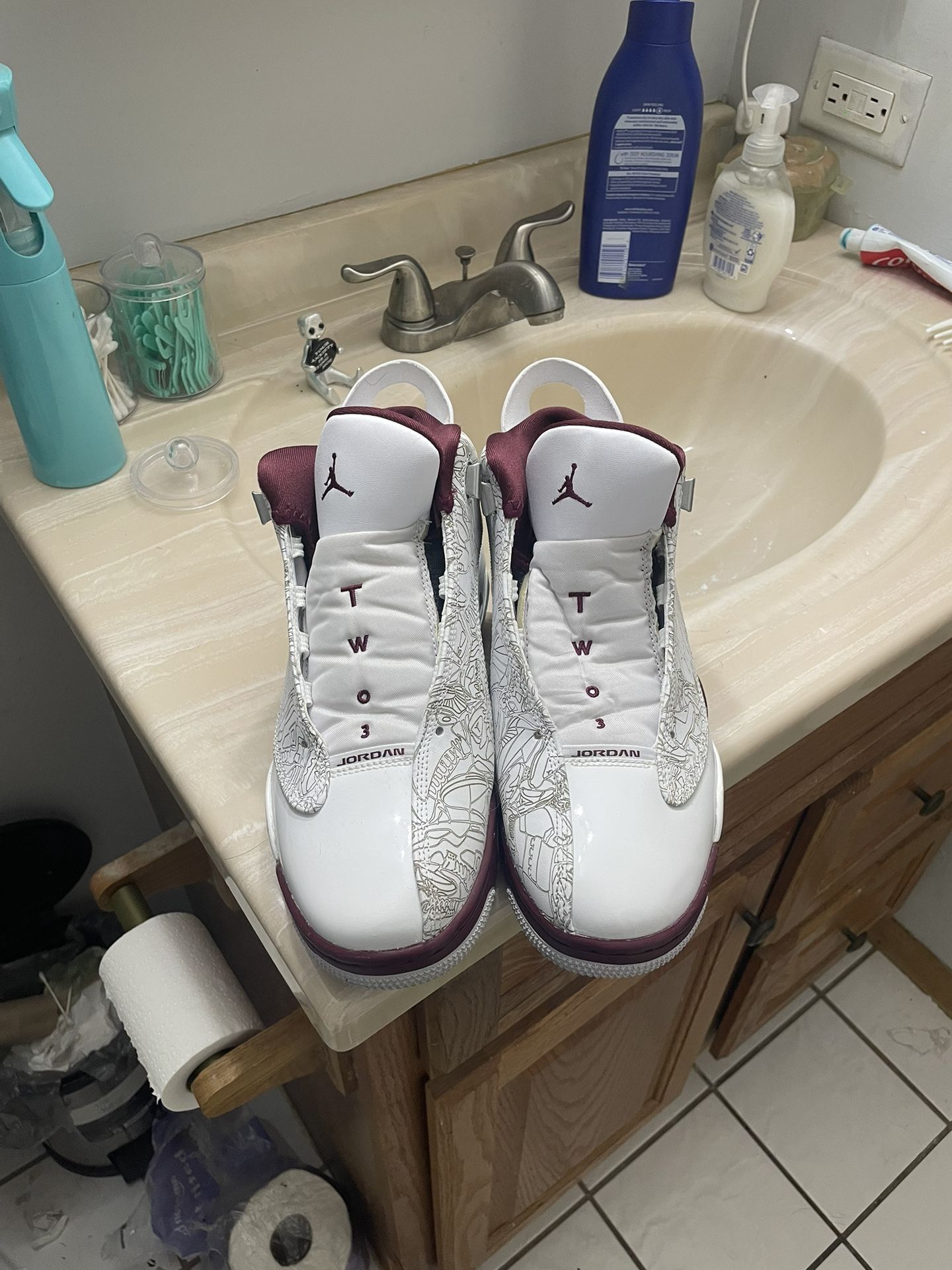 Nike Jordan Two 3