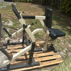 Seated Back Row Multi Grip Plate Load Machine