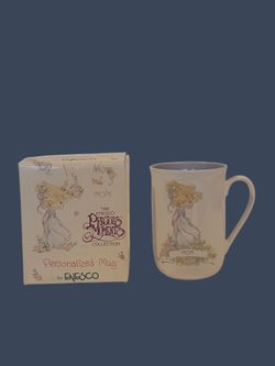 Vintage Precious Moments "Mom" Personalized Porcelain Mug – Enesco