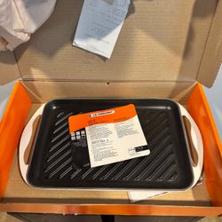 Le Creuset Cast Iron Rectangular Grill Pan – Original Box – Like New