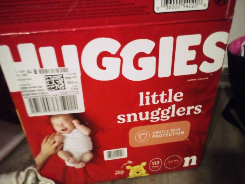 Huggies Newborn Pampers