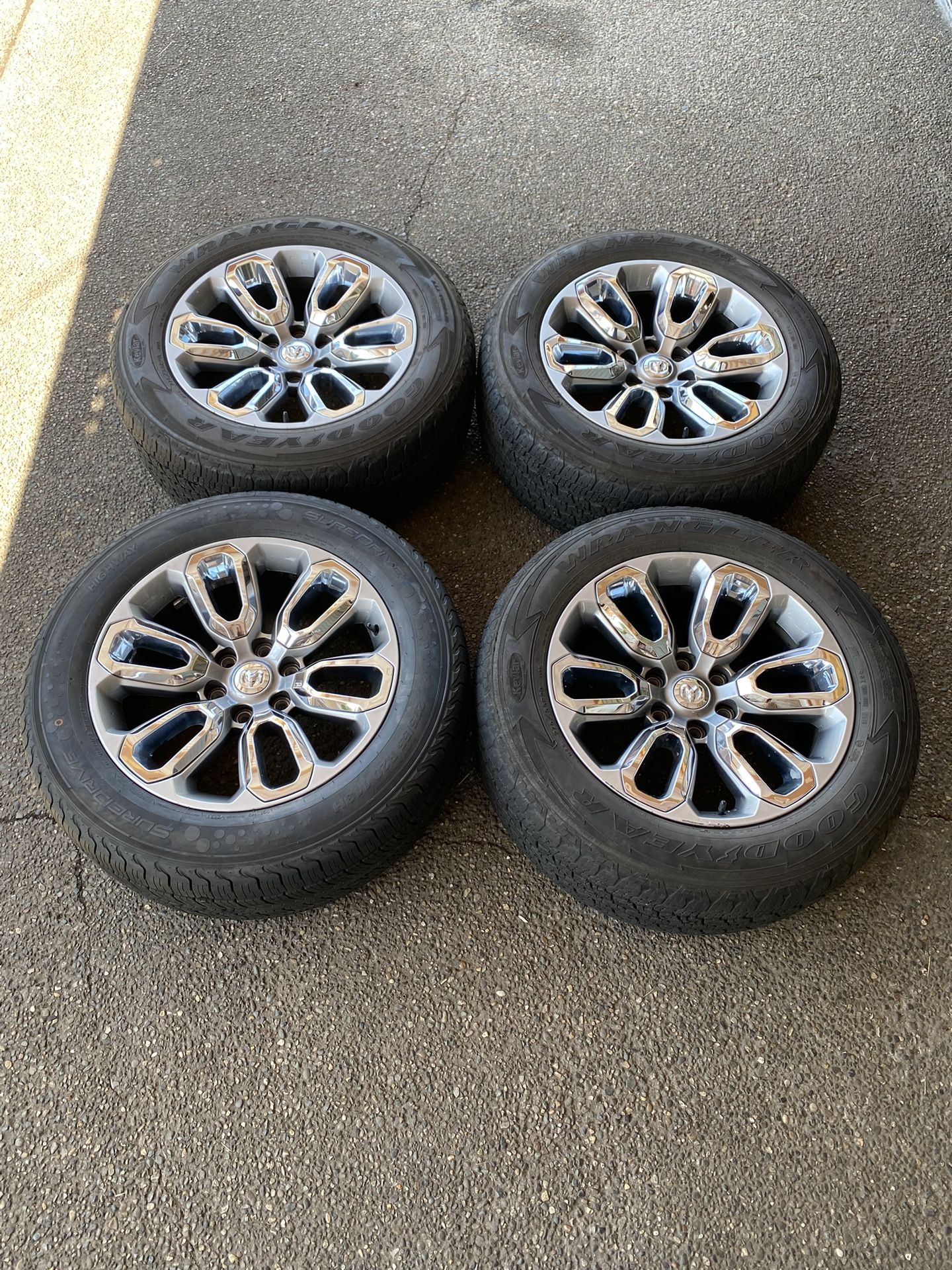 20" Dodge Wheels & Tires 6x139.7 & 6x5.5