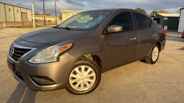 2019 Nissan Versa