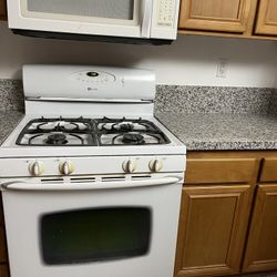 Maytag Oven And Microwave 