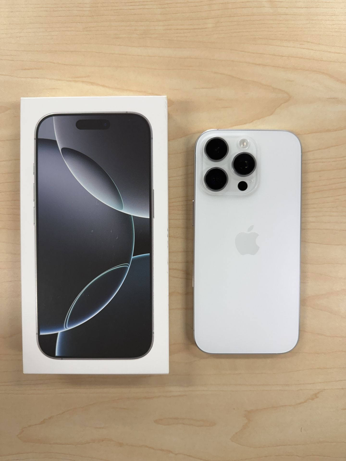 iPhone 16 Pro - 256GB - Open To Any Carrier Or Any Country - Unlocked - No Sim Restrictions