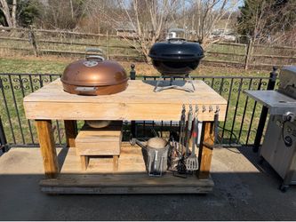 Weber 22 master touch and grill table
