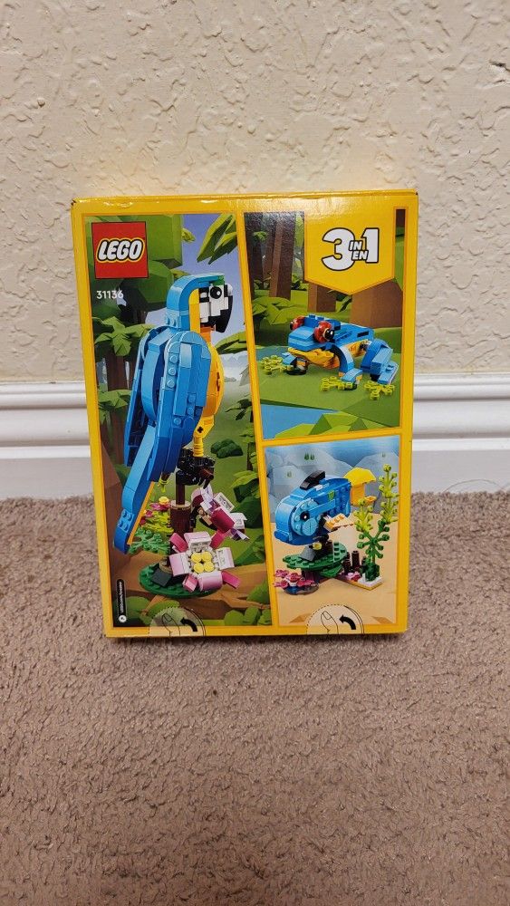 31136 LEGO Creator Exotic Parrot, Brand New.