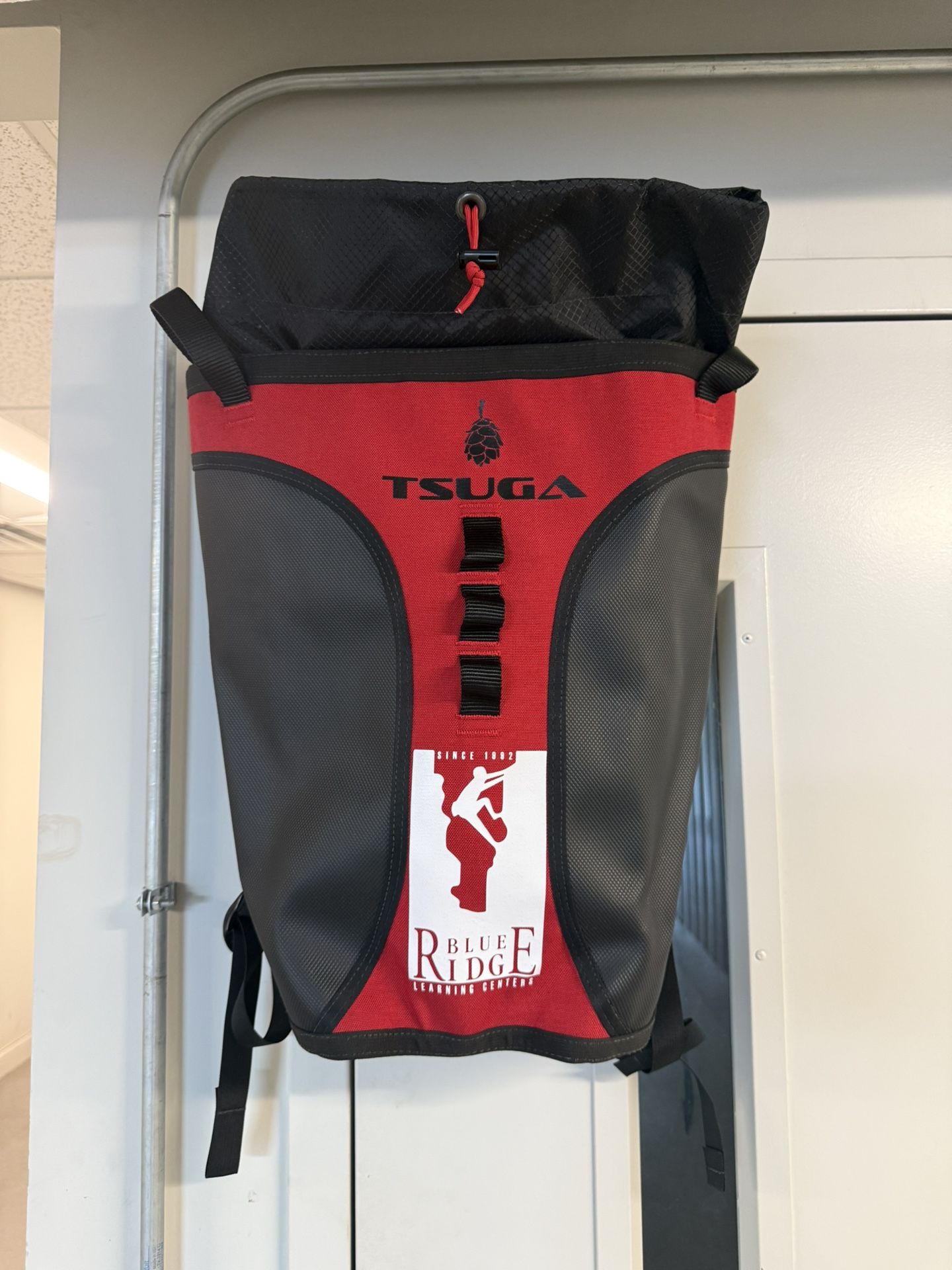 TSUGA Utility Backpack Camping Outdoors Hiking (Excellent condition) PICK UP IN CORNELIUS