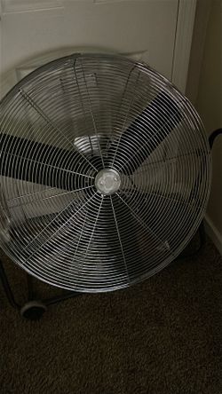 Commercial fan