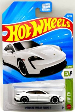 Hot Wheels Porsche Taycan Turbo S