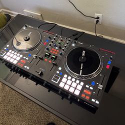 Rane One Motorized DJ Controller - Like new!