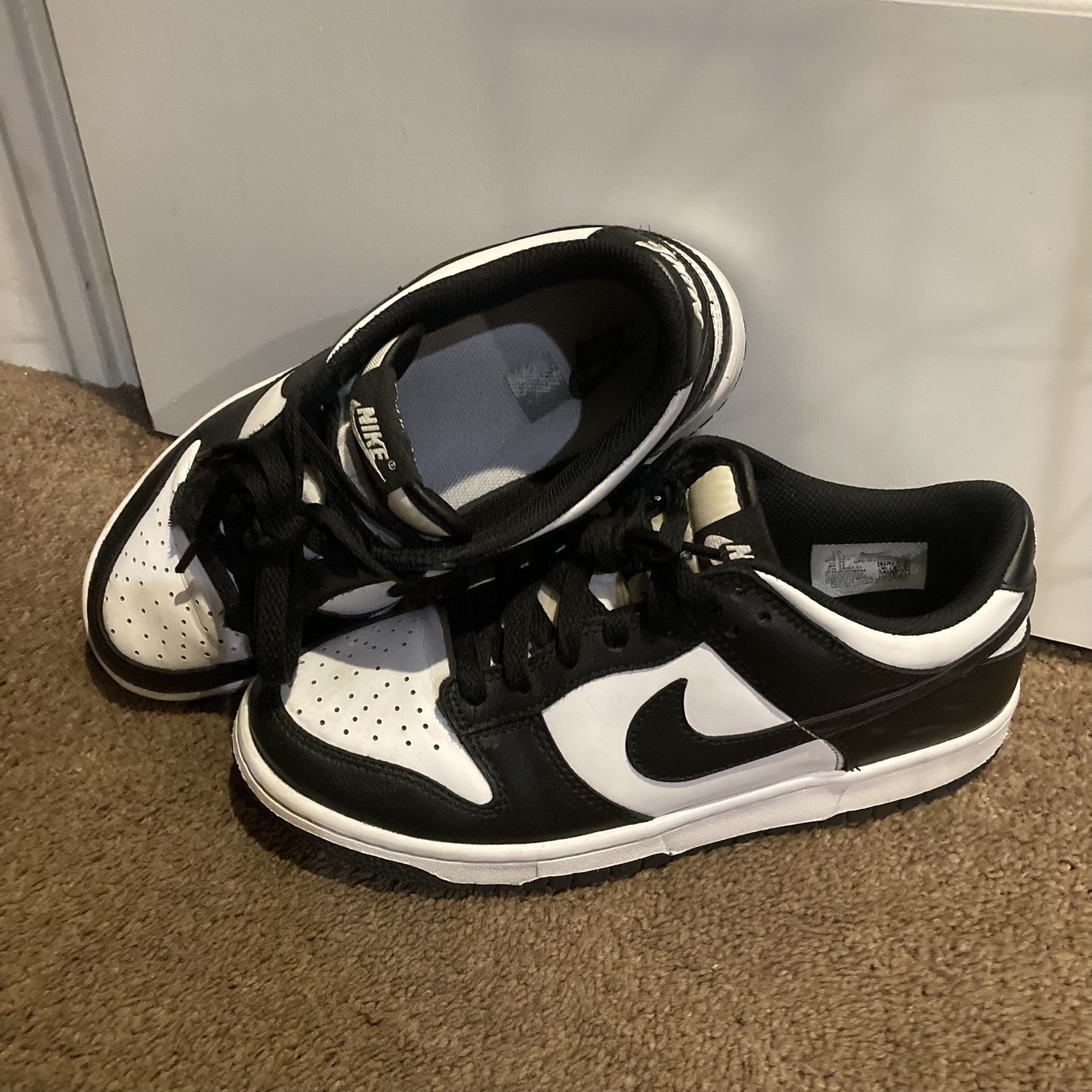 NIKE ShoeS…Blk & Wht