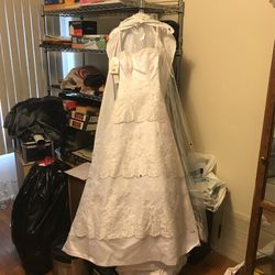 NEW Gorgeous Size 2 Alfred Angelo Wedding Dress