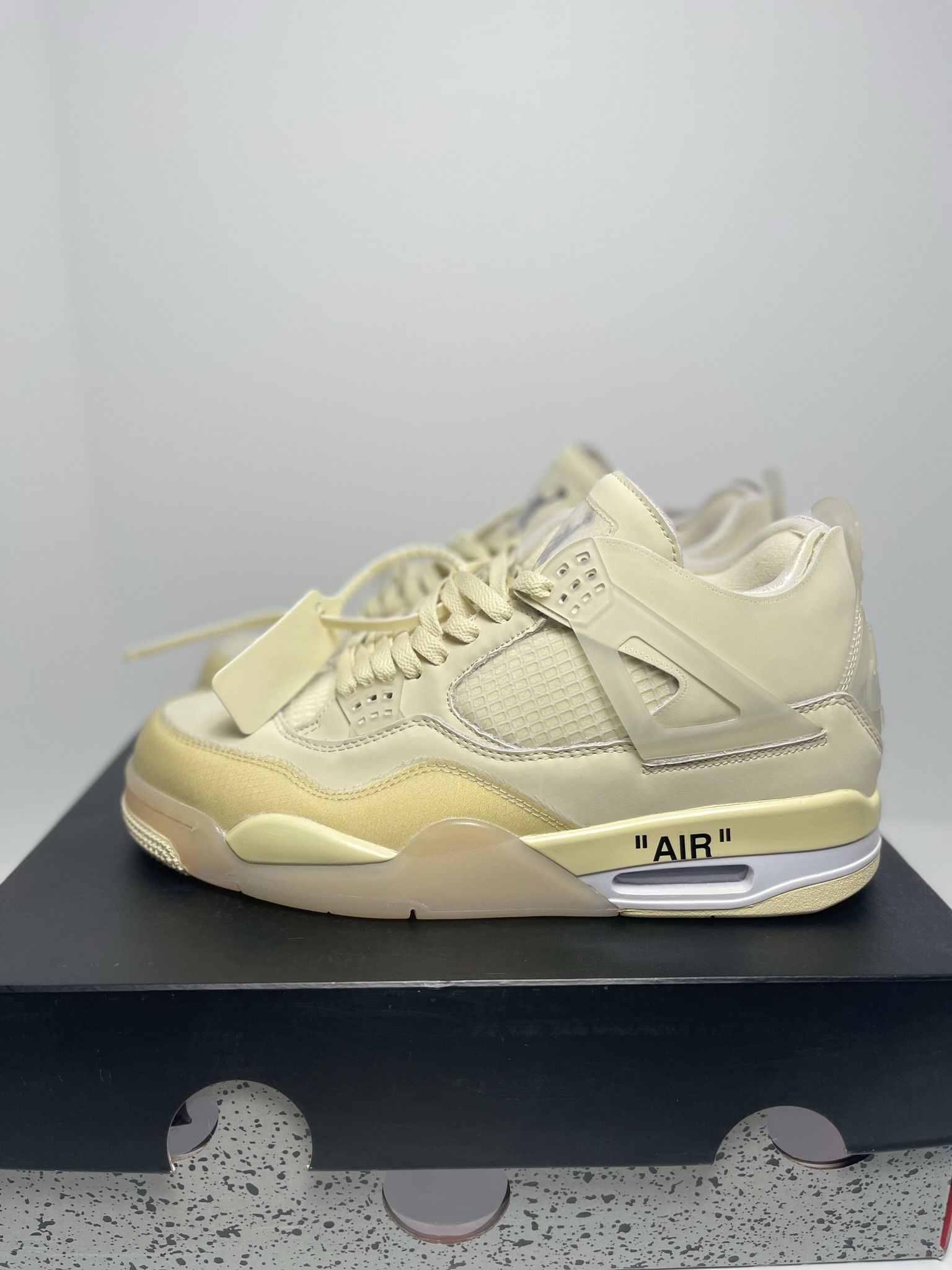Offwhite Sail Jordan 4