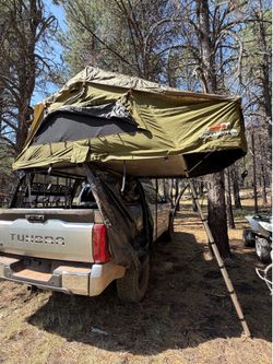 Roof top tent