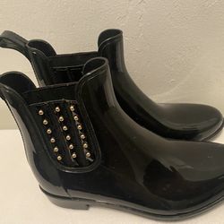 Black Rachel Zoe Rain boots Size 9 