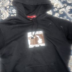 Large Black Supreme ‘Dog Eat Dog’ Pullover