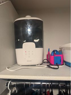 Humidifier with remote