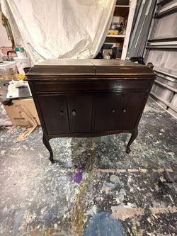 Antique 1920s Victor Victrola VV-S-215 Console Record Player Phonograph Cabinet